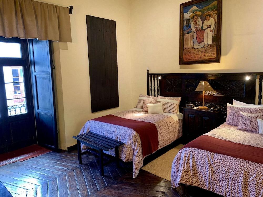 Hotel Mansion Iturbe Pátzcuaro Εξωτερικό φωτογραφία