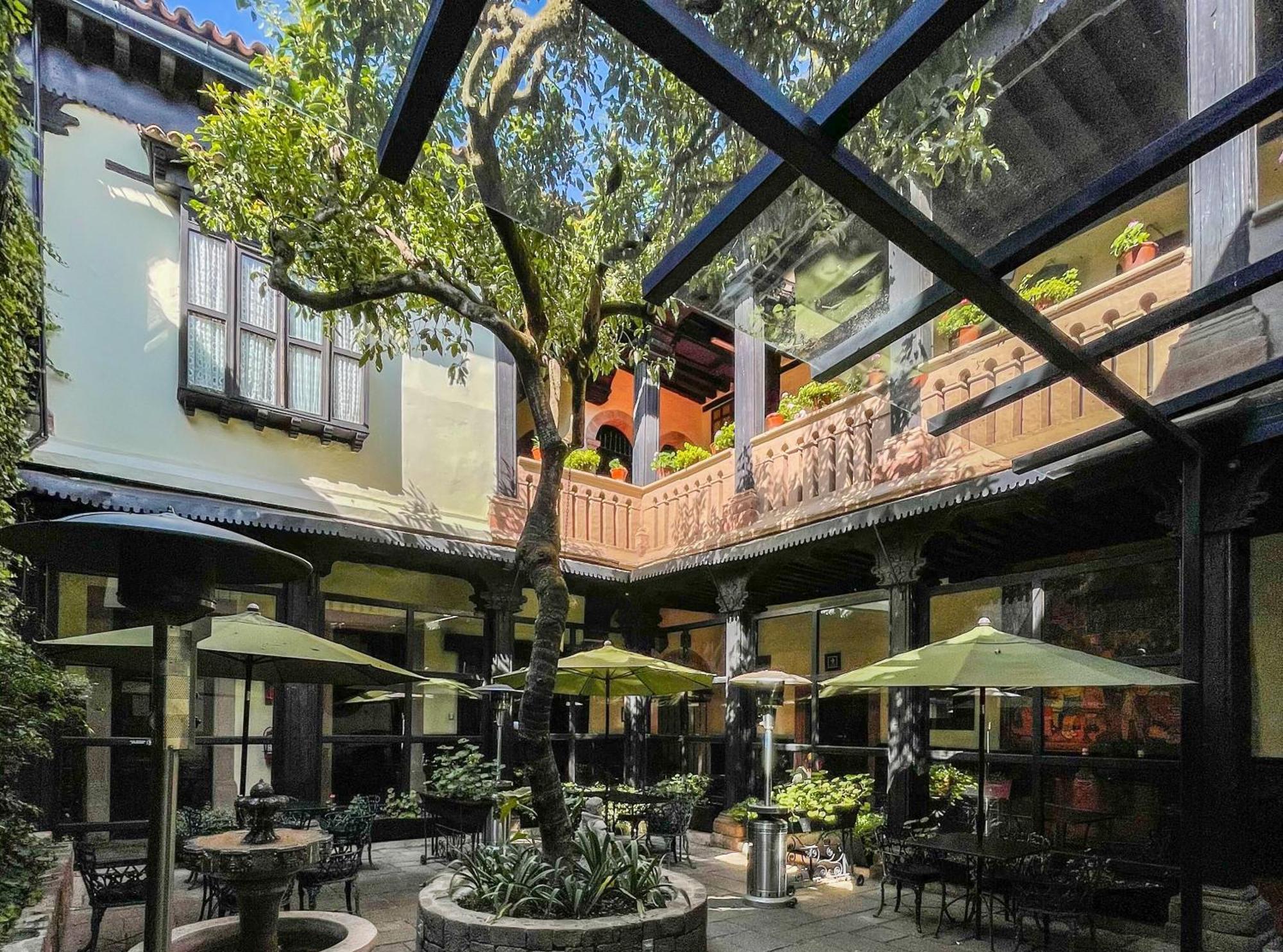 Hotel Mansion Iturbe Pátzcuaro Εξωτερικό φωτογραφία