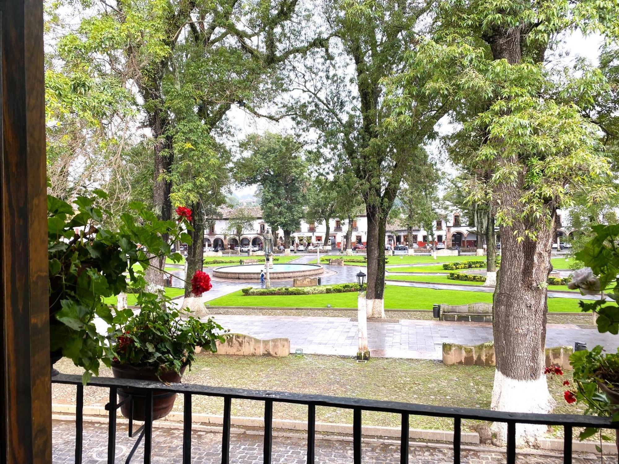 Hotel Mansion Iturbe Pátzcuaro Εξωτερικό φωτογραφία