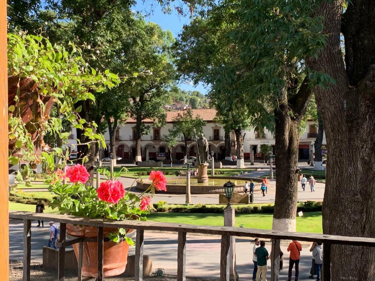Hotel Mansion Iturbe Pátzcuaro Εξωτερικό φωτογραφία